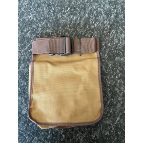 ben patrontaske med blte, brun/tan